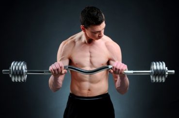 entrenar-antebrazo-curl-bíceps-prono